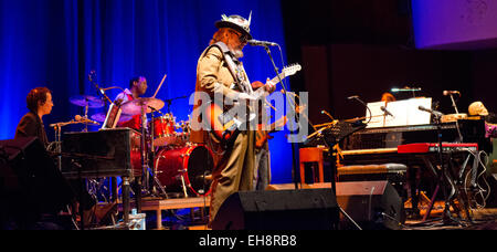 Colston Hall, Bristol, Royaume-Uni. 8 mars, 2015. Le Dr John manchettes à Bristol 2015 Jazz & Blues Festival. Crédit : charlie bryan/Alamy Live News Banque D'Images