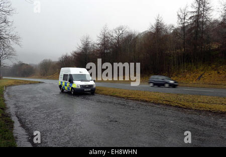 Libanus UK. Le lundi 09 mars 2015 sur la photo : un radar van près de l'endroit de l'accident sur l'A470 entre histoire Armes et Libanus près de Brecon, dans le sud du Pays de Galles. Re : l'assistance est accordée aux élèves de l'école Vallée de Glamorgan et un collège de Cardiff après trois adolescents ont été impliqués dans un accident mortel en Powys. Alesha O'Connor, son petit ami Rhodri Miller et Corey Price, les 17 et de Barry, est décédé dans la collision près de Histoire Armoiries, Brecon, tard le vendredi. Margaret Elizabeth Challis, 66, de Pontypridd, a également été tué. Credit : D Legakis/Alamy Live News Banque D'Images