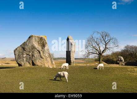 Avebury Wiltshire Angleterre un cercle en pierre comprend ce petit village du Wiltshire Banque D'Images
