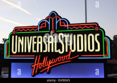 Universal Studios Hollywood Sign en début de soirée Banque D'Images