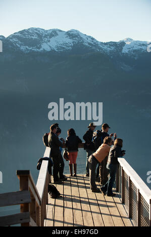 Le Sea to Sky Gondola et Summit Lodge. Squamish BC, Canada. Banque D'Images