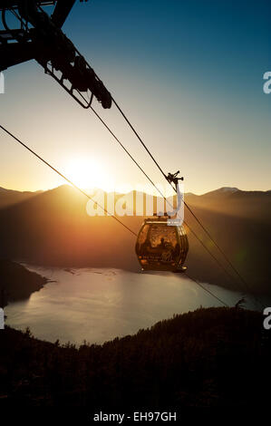 Le Sea to Sky Gondola et Summit Lodge. Squamish BC, Canada. Banque D'Images