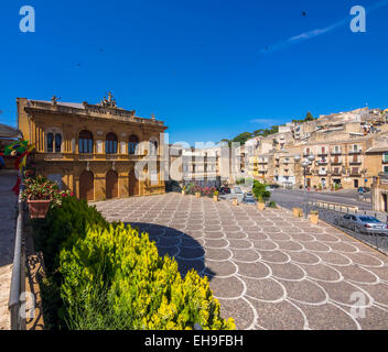 Piazza Umberto I, Piazza Armerina, Province d'Enna, Sicile, Italie Banque D'Images