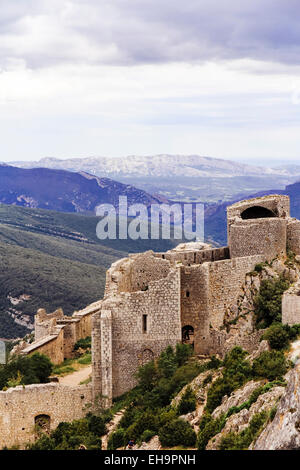 Vue des ruines du château de Peyrepertuse, Aude, France Banque D'Images