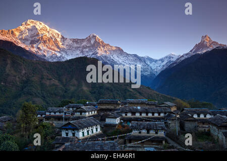 Ghandruk village dans la région du Népal Annapurna Banque D'Images