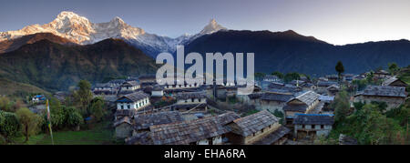 Ghandruk village dans la région du Népal Annapurna Banque D'Images