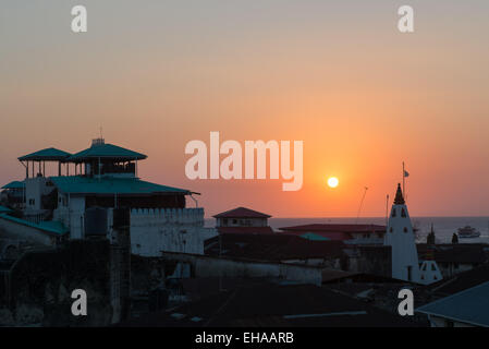 Zanzibar, Stone Town, Coucher de soleil sur le Temple Hindou Banque D'Images