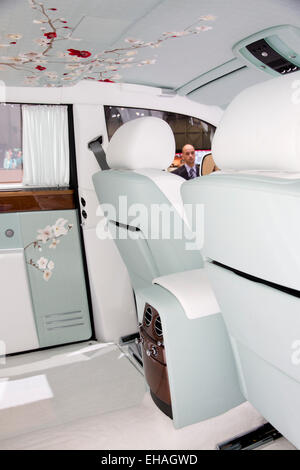 Rolls Royce Phantom la sérénité à l'intérieur de l'auto de Genève 2015 Banque D'Images