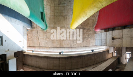 La Haute Cour de Chandigarh conçu par l'architecte Le Corbusier Banque D'Images