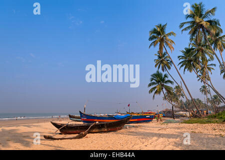 Bateaux de pêche Goa Inde Colva Beach Banque D'Images