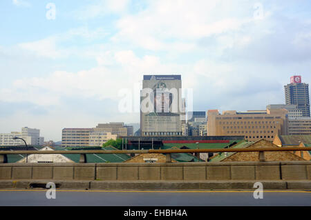 Vue de Johannesburg Central Business District d'une route à proximité. Banque D'Images