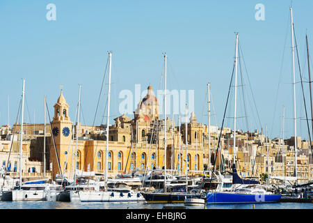 L'Europe méditerranéenne, Malte, les trois villes, Vittoriosa (Birgu), grand port de plaisance, Église Paroissiale de Saint-Laurent Banque D'Images