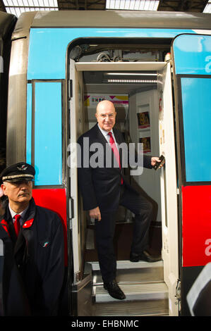 Talie. Milan, Trenitalia présente ses nouvelles couleurs train Expo Fiera Milano Rho FrecciaRossa 2015. Michele Mario Elia Banque D'Images