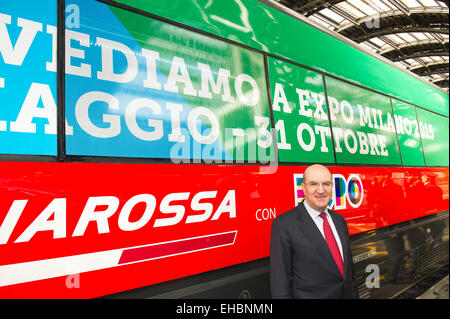 Talie. Milan, Trenitalia présente ses nouvelles couleurs train Expo Fiera Milano Rho FrecciaRossa 2015. Michele Mario Elia Banque D'Images