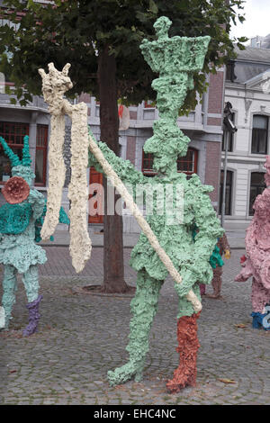 Une partie de la bande musicale de carnaval en sculpture Square Vrijthof, Maastricht, Limbourg, Pays-Bas. Banque D'Images