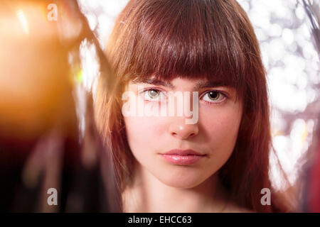 Portrait of a Teenage girl, avec de légères fuites et bokeh Banque D'Images