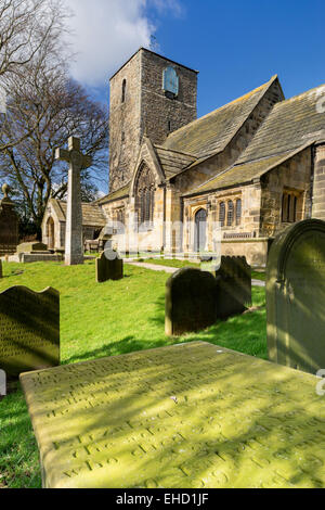 L'église St Owald Leathley North Yorkshire, Royaume-Uni. Banque D'Images