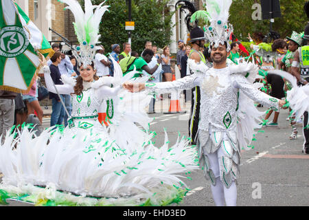 La London School of Samba roi et reine à la Hackney Carnival Banque D'Images