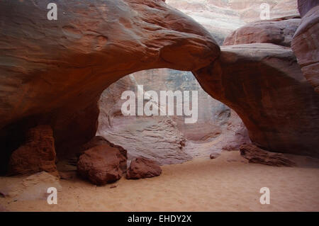 Sand Dune Arch dans Arches National Park, Utah, United States. Banque D'Images