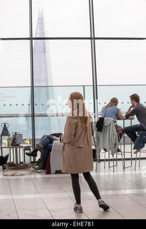 Visites du jardin du ciel en haut de l'immeuble sur talkie walkie 20 Fenchurch Street - 11 mars 2015 Banque D'Images