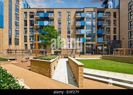 Central Park Apartments, Lewisham., Londres, Royaume-Uni. Architecte : bptw partenariat, 2014. Banque D'Images