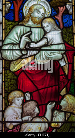 La fenêtre de verre souillé à Christ Church, Cockermouth, dans le quartier de Allerdale, Cumbria, Angleterre, Grande-Bretagne. Banque D'Images