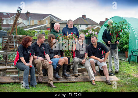 Les membres du Club de Chili Clifton Bristol réunion à l'attribution de Dovercourt UK Banque D'Images