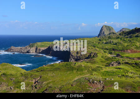 Kahakuloa lointain tête sur côte nord-ouest de Maui, Hawaii, USA Banque D'Images