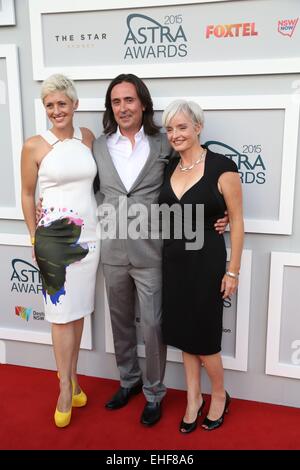 Sydney, Australie. 12 mars 2015. L'ASTRA Prix reconnaissent les meilleurs dans la télévision par abonnement. Les célébrités sont arrivés sur le tapis rouge à l'étoile à Sydney, Australie. Sur la photo, c'est de l'histoire, l'autre présentateur Australie Neil Oliver. Crédit : Richard Milnes/Alamy Live News Banque D'Images