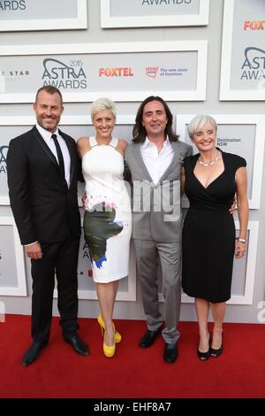 Sydney, Australie. 12 mars 2015. L'ASTRA Prix reconnaissent les meilleurs dans la télévision par abonnement. Les célébrités sont arrivés sur le tapis rouge à l'étoile à Sydney, Australie. Sur la photo, c'est de l'histoire, l'autre présentateur Australie Neil Oliver. Crédit : Richard Milnes/Alamy Live News Banque D'Images