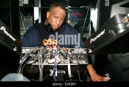 DJ Premier DJ à Kaberet à Londres. Banque D'Images