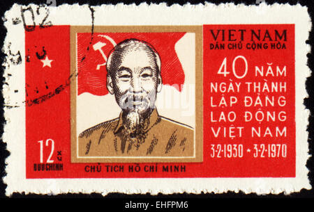 VIETNAM - circa 1970 : timbre imprimé au Vietnam montre portrait de Ho Chi Minh Banque D'Images