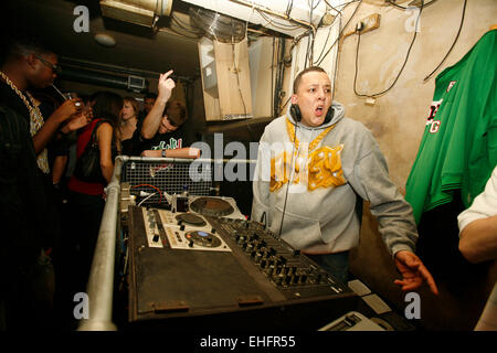 Semtex DJing au Yo Yo à Notting Hill Arts Club. Banque D'Images