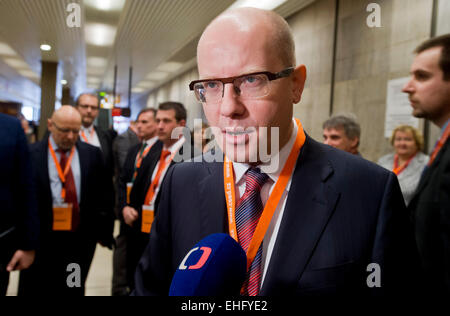 Prague, République tchèque. 13Th Mar, 2015. Le premier ministre tchèque Bohuslav Sobotka a défendu le poste de les sociaux-démocrates (CSSD) président recevant environ 85  % des votes des délégués au congrès du parti à Prague, République tchèque, le 13 mars 2015, selon CTK sources. Sobotka, qui dirigeait le parti depuis 2011, n'avait pas de rival. © CTK/Alamy Live News Banque D'Images