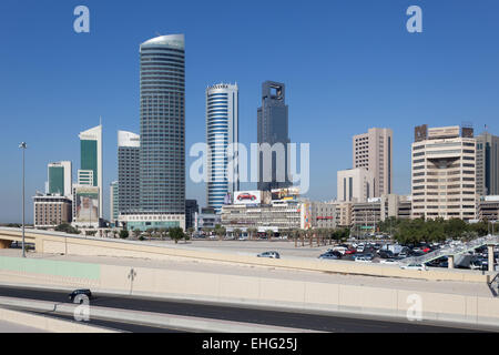 Gratte-ciel dans le centre-ville de Koweït Banque D'Images