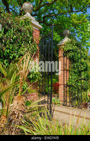 Portes menant à l'autre Jardin Banque D'Images