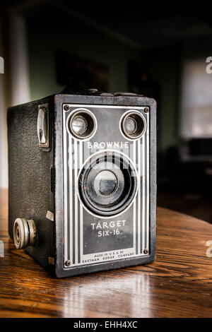 Appareil photo Kodak Brownie Box STILL Life Banque D'Images