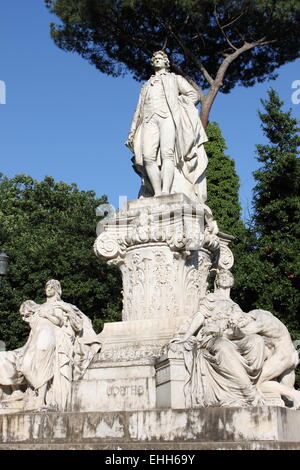 Statue en marbre de Goethe à Rome Banque D'Images