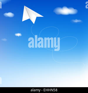 Paper Plane dans le ciel bleu Banque D'Images