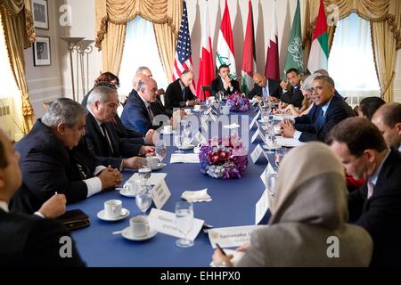 Le président américain Barack Obama convoque une réunion avec les dirigeants de la coalition arabe dans la lutte contre le groupe terroriste, l'État islamique à l'hôtel Waldorf Astoria le 23 septembre 2014 à New York, N.Y. Banque D'Images