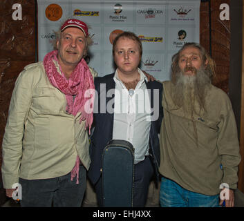 Photo par : Charlie Bryan Photo:Camden Londres UK, 12 mars 2015 : James McCartney, de la jeunesse et de l'effectuer à Gilgamesh Mycal Bar Londres dans l'aide de retour à l'humanité les concerts pour l'organisme de bienfaisance ' l'alimentation pour tous.' Date 12/03/2015 REF : Banque D'Images