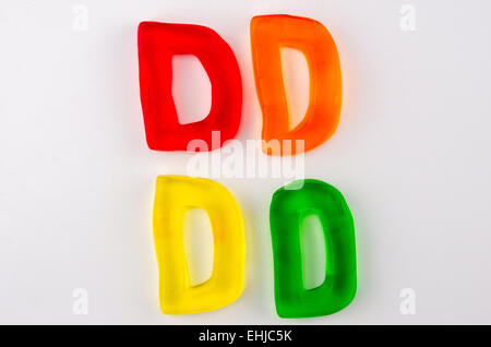 Un ensemble de quatre lettres de gomme en forme de D Banque D'Images