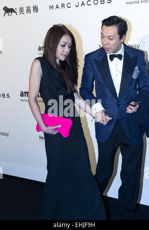 Hong Kong. 14Th Mar, 2015. "Complètement hors de lui ' et incapable de marcher sans aide-chef de la Leung Chun-ying's daughter Leung Chai-yan (yan Chai Leung)au Gala de Charité de l'amfAR Hong Kong.14.03.15. 14 mars 2015 Crédit : Jayne Russell/Alamy Live News Banque D'Images