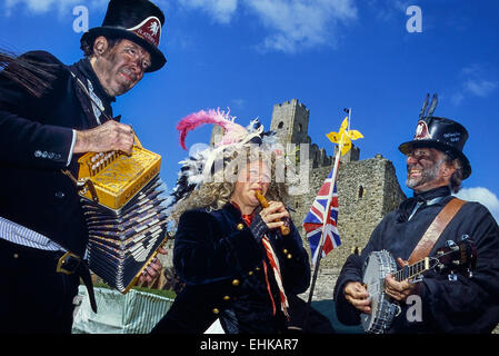 Musiciens dans le Rochester Sweeps Festival. Kent. UK Banque D'Images