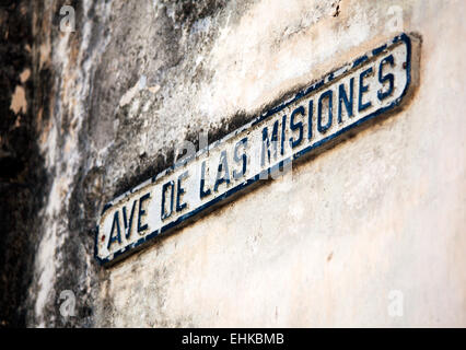 Plaque Vintage nom de rue, La Havane, Cuba Banque D'Images