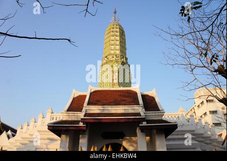 Temple Bouddhique Wat Ratchaburana, Bangkok en Thaïlande Banque D'Images