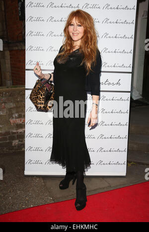 Millie Mackintosh vitrine vêtements tenue à London West Bank Gallery - Arrivées avec : Charlotte Tilbury Où : London, Royaume-Uni Quand : 10 mai 2014 Banque D'Images