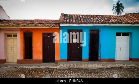 Une rue colorée à Trinidad, Cuba Banque D'Images