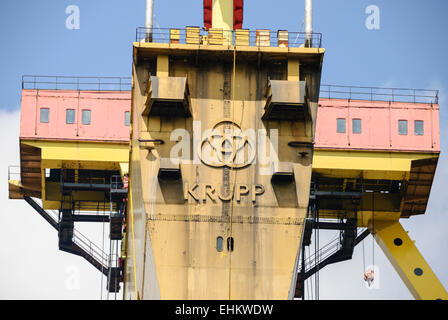 Samson, l'un des deux jaunes grues Harland and Wolff à Belfast Banque D'Images