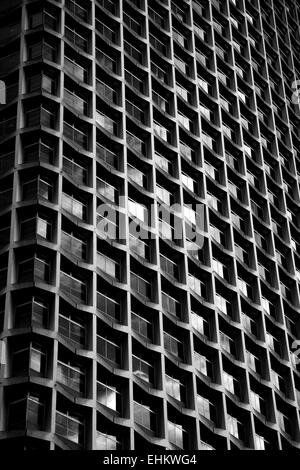 Détail de style brutaliste Centre Point à Tottenham Court Road, Londres, Angleterre Banque D'Images